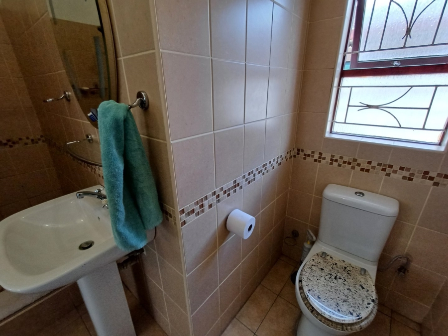 3 Bedroom Property for Sale in Ravensmead Western Cape